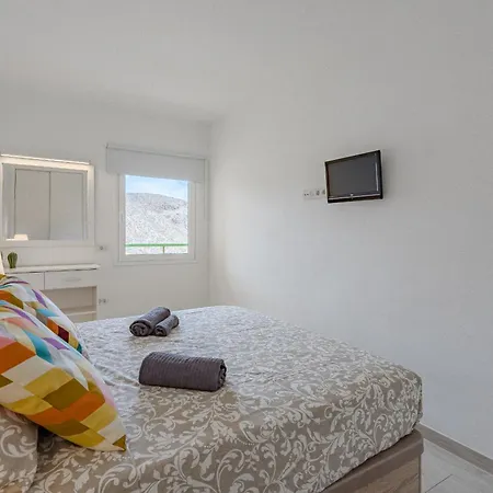 Breathtaking Costamar 1a013 Los Cristianos (Tenerife)